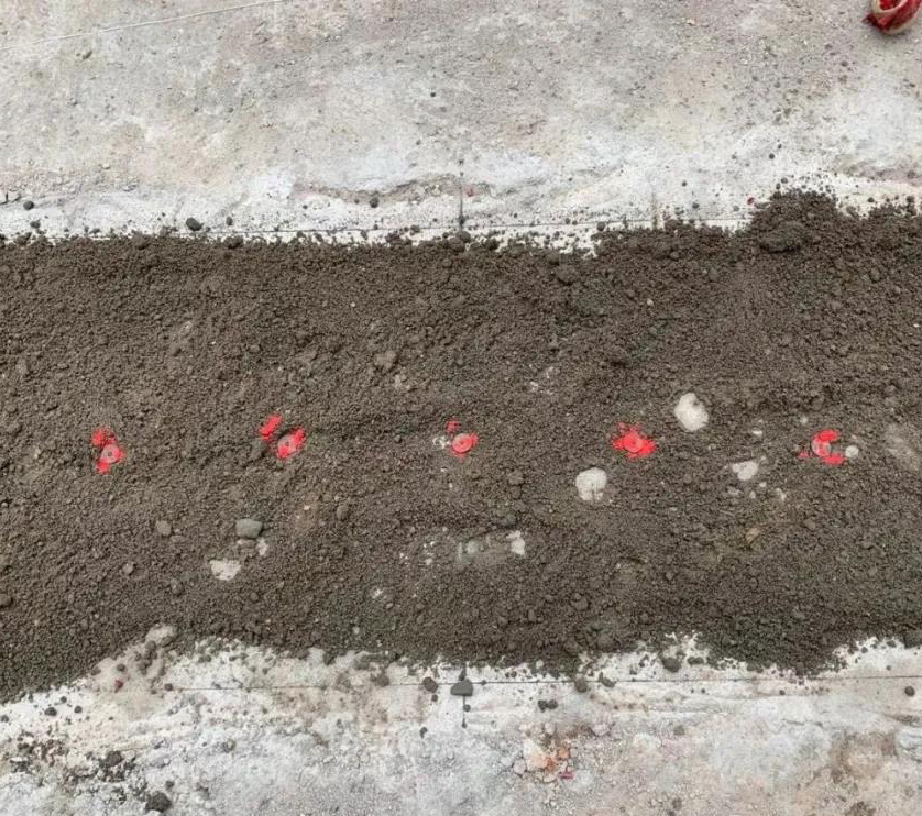 三僚曾真君：熊府做门楼风水布局，大门形状基本形成，安门大吉